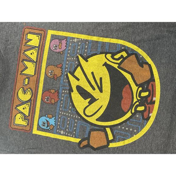 Men's Pac-Man Winking Graphic T-Shirt by Gildan Heather Grey - Size Large - Picture 2 of 5
